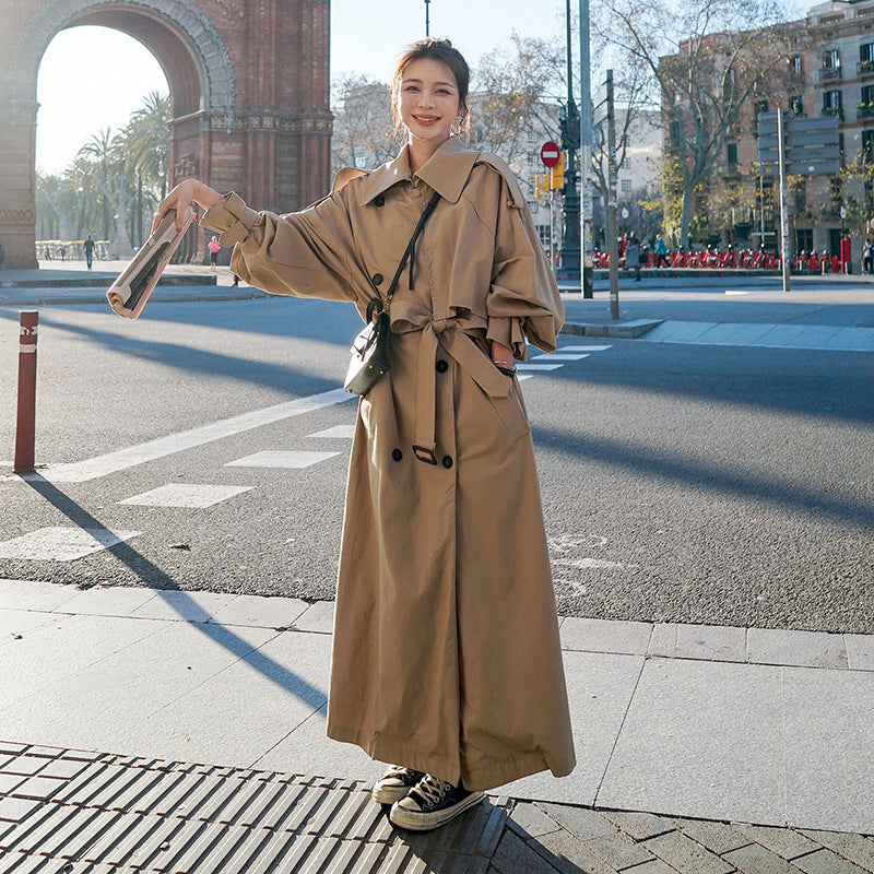 Théone | Manteau à coupe oversized pour femme, avec manches ballons et ceinture à la taille