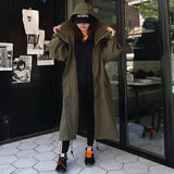 Quintessa | Parka oversize pour femme, avec coupe extra longue et grande capuche