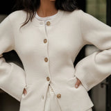 Romane - Cardigan Classique à Boutons pour l'Hiver