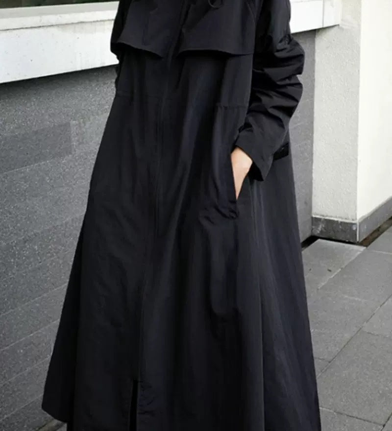 Jovette | Manteau oversized pour femme, long jusqu'à la cheville, avec capuche et empiècement style cape