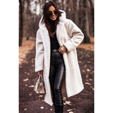 Xenia | Manteau en peluche pour femme, avec capuche et grands boutons