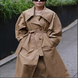 Zenobie | Manteau oversize pour femme avec col drapé et ceinture à nouer