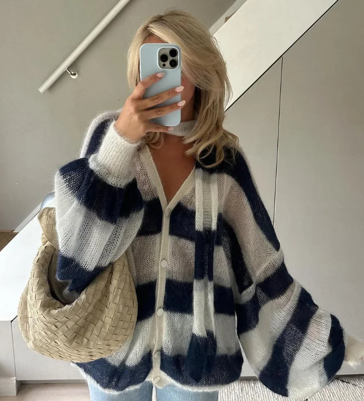 Madeleine - Ensemble Cardigan & Écharpe pour une Élégance Sans Effort