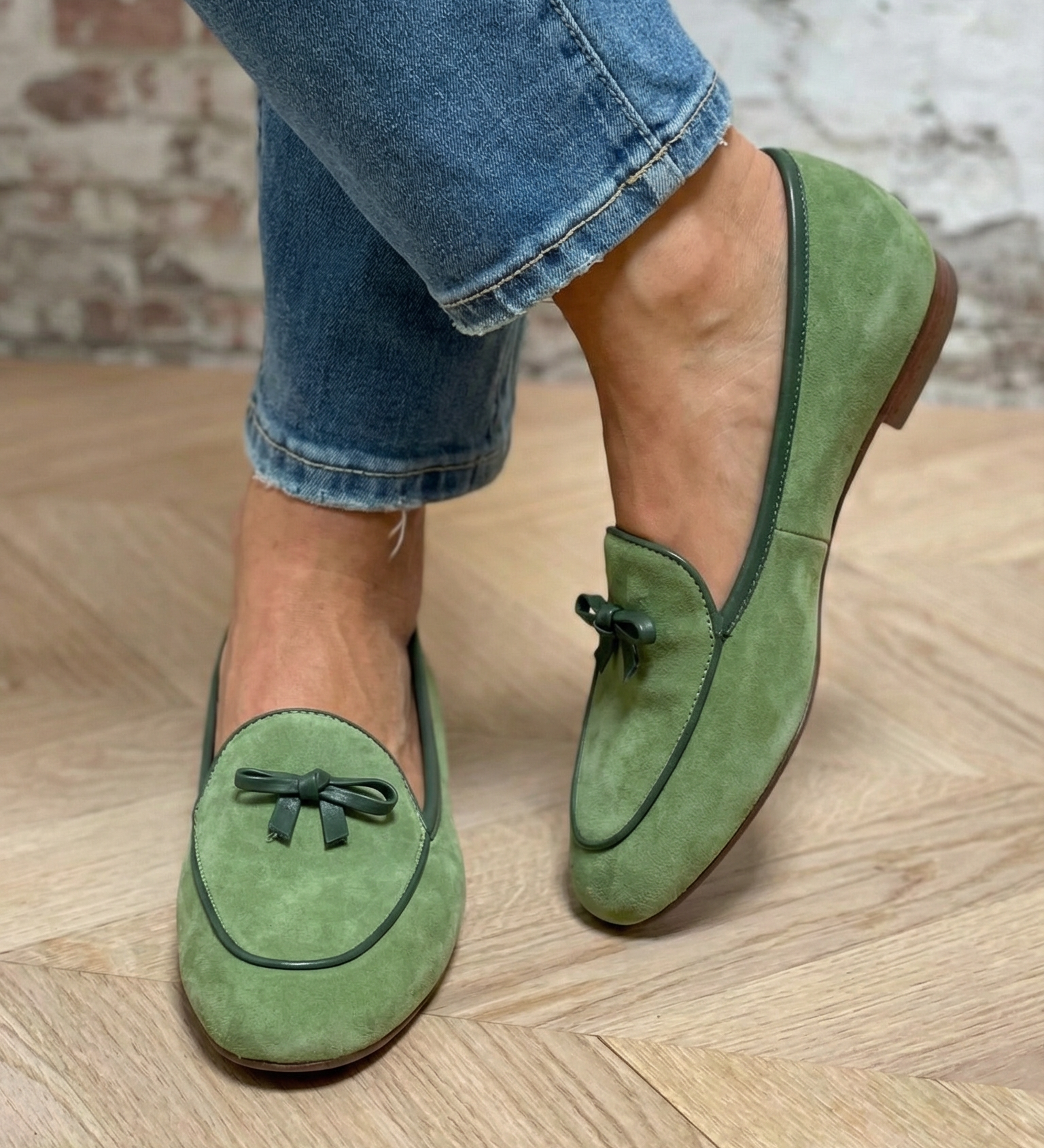 Faunia - Chaussure Plate Élégante avec Nœud