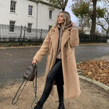 Sylviane - manteau long en peluche d'ours